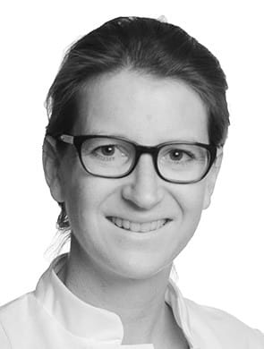 Porträt der Autorin Frau Dr. med. Vera von Bodungen, Brustzentrum, Klinik und Poliklinik für Frauenheilkunde und Geburtshilfe, Klinikum der Universität München (LMU)