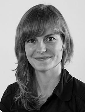 Porträt der Autorin PD Dr. med. Anne Weißbach, Seit 2018 Neurologin und wissenschaftliche Mitarbeiterin am Institut für systemische Motorikforschung, Universität zu Lübeck