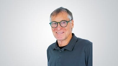 Porträt des Autors Dr. Klaus-Dieter Bastendorf, Zahnarzt und Wegbereiter für die Prävention in der Praxis