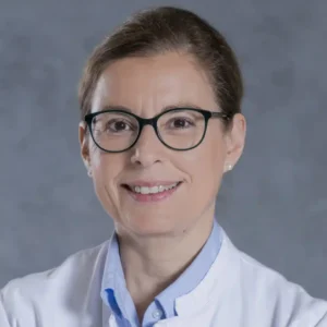 Porträtfoto der Autorin Prof. Dr. Dr. med. Dagmar Führer-Sakel